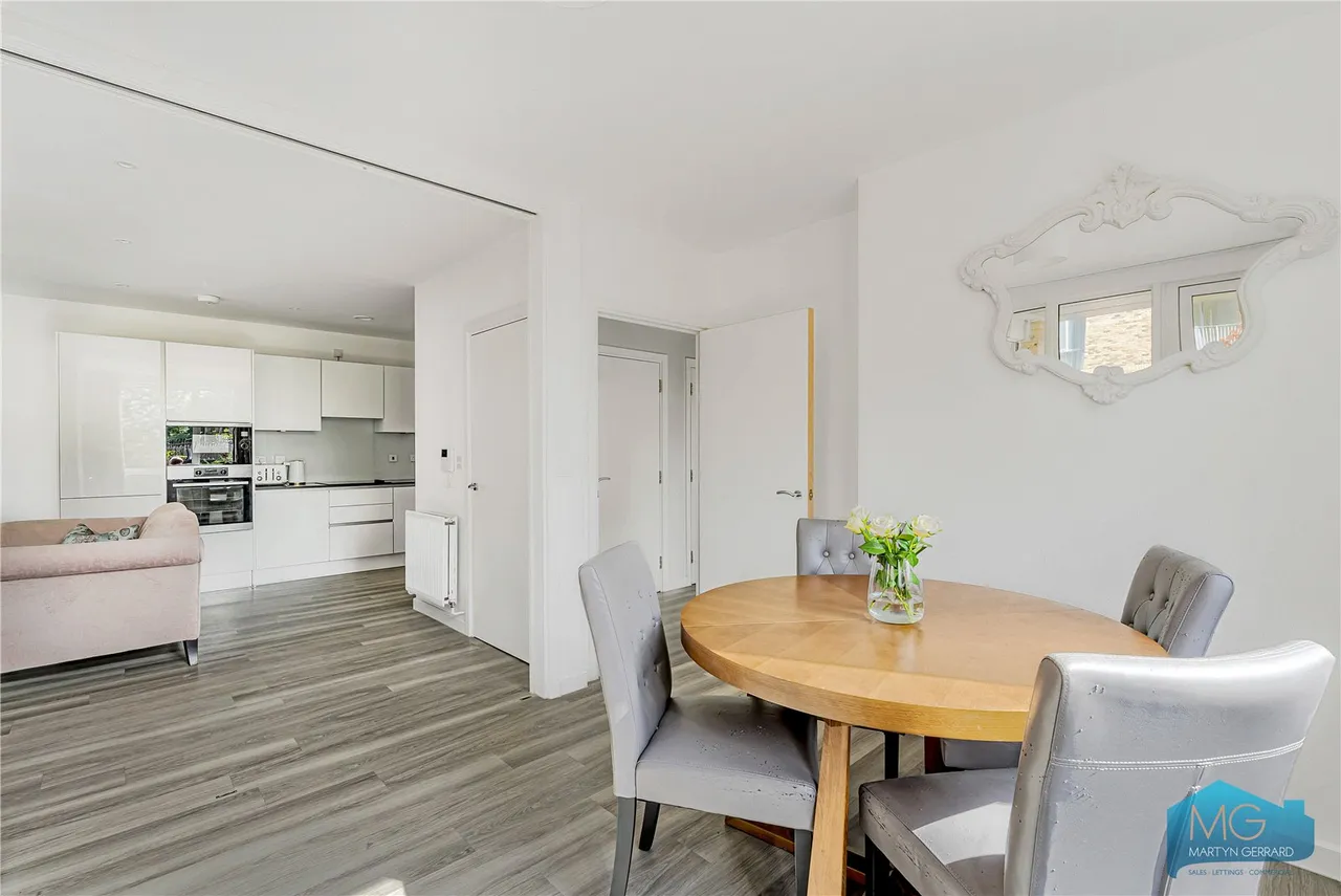 Medawar Drive, London, NW7, photo 11