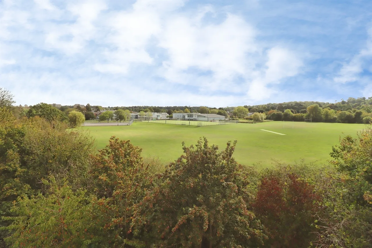 Norton Farm Road, Bristol, BS10, photo 2