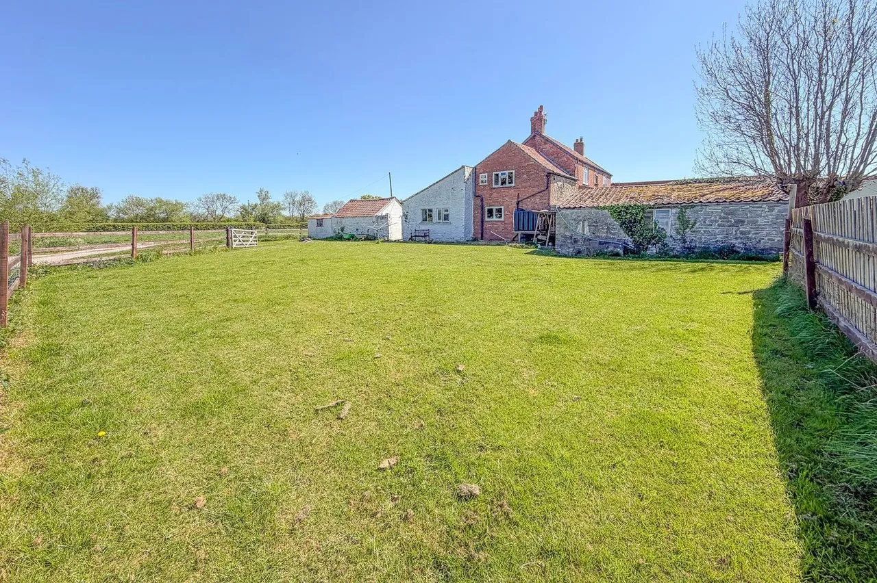 Stables and Five Acres off Merry Lane, East Huntspill, TA9, photo 27