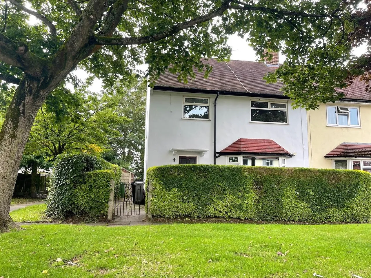 3 bed house to rent — The Mount Hale Barns, Altrincham WA15 8SZ