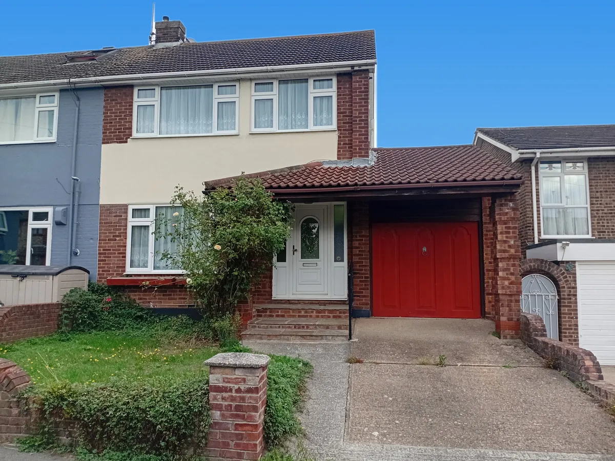 3 bed house for sale, Moreland Avenue, Benfleet, SS7