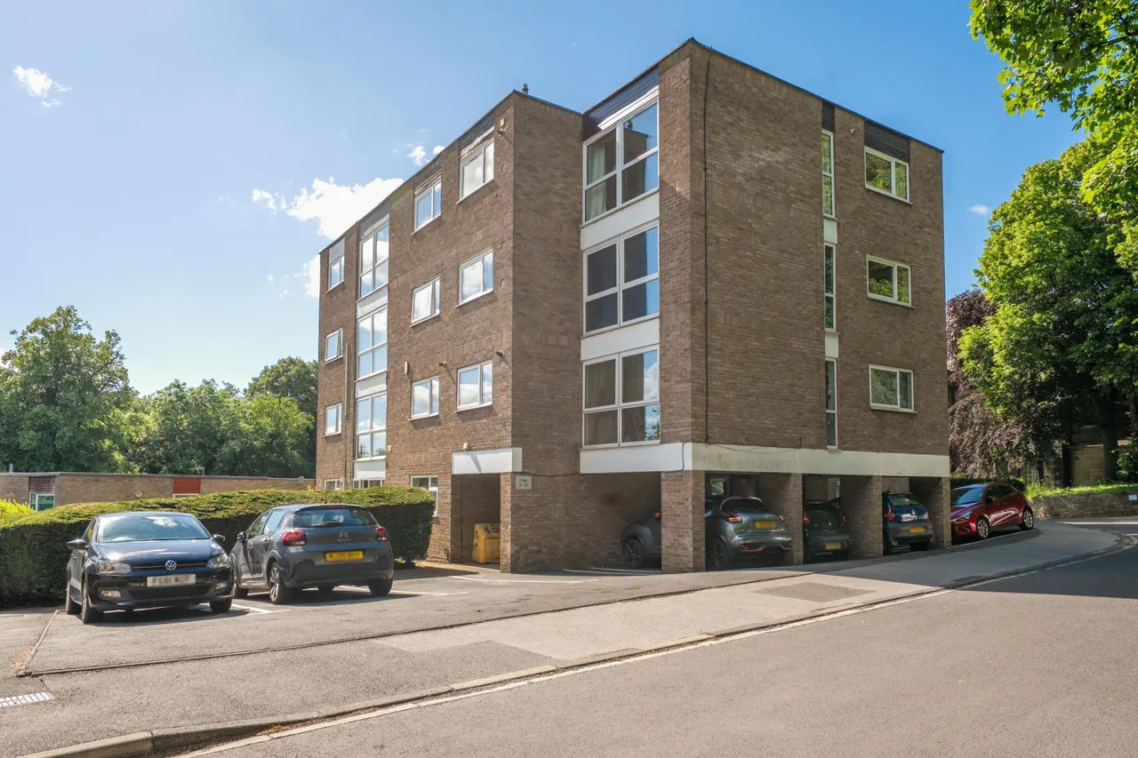 Gledhow Wood Close, Leeds, LS8, photo 2