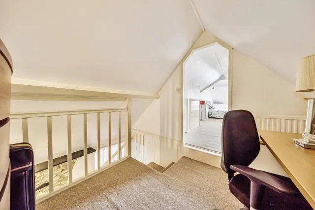 West End, Witney, OX28, photo 19
