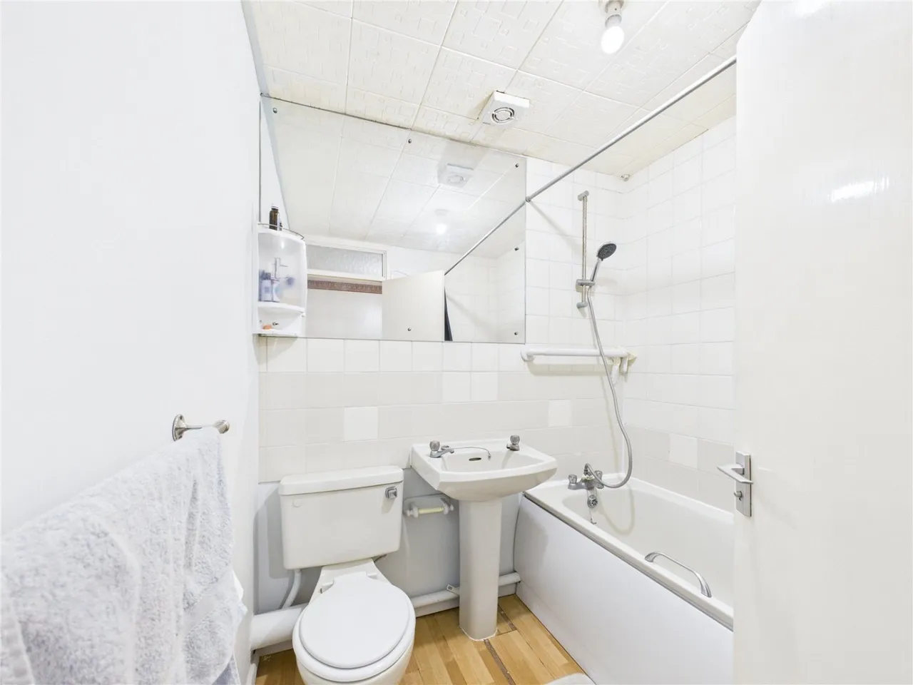 Kenmore Avenue, Kenton, HA3, photo 15
