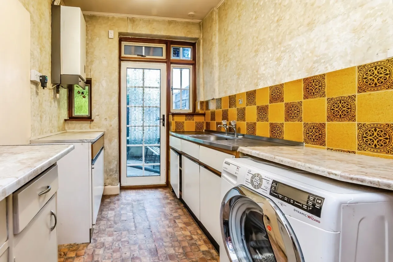 Ambleside Avenue, Beckenham, BR3, photo 17