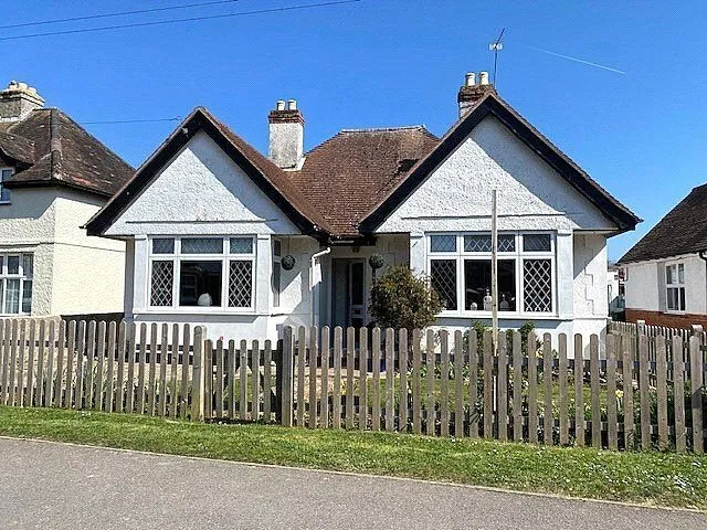 Grafton Road, Selsey, PO20, photo 16