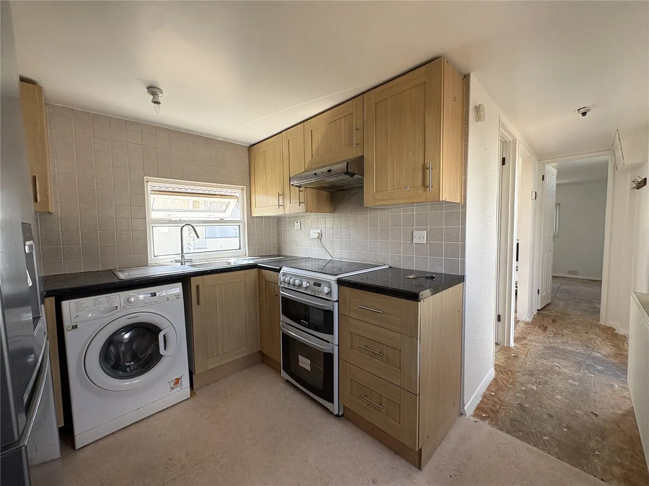 Highfield, Tower Park, Hullbridge, Hockley, SS5, photo 4
