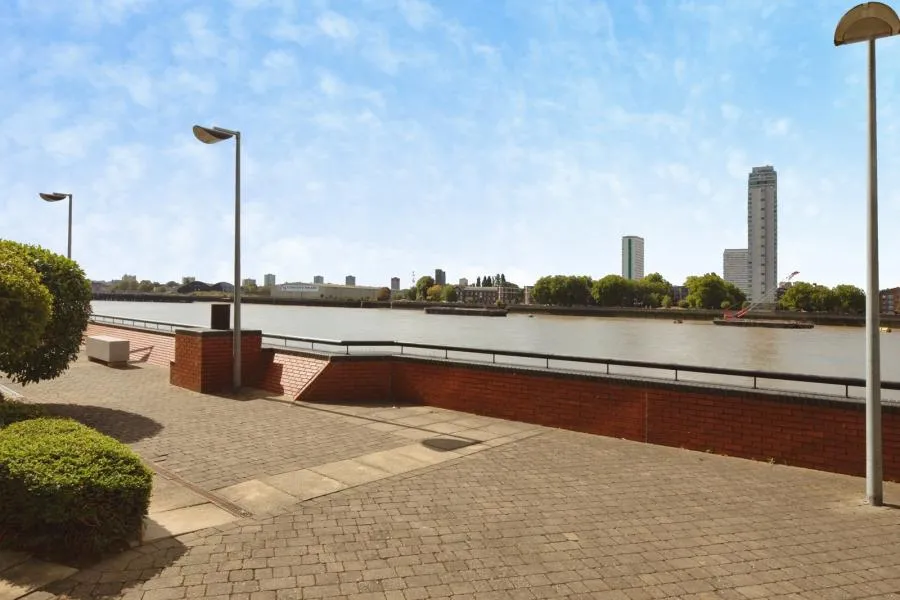 Newton Place, London, E14, photo 18