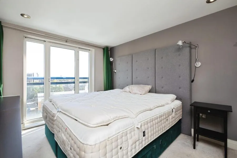 Newton Place, London, E14, photo 13