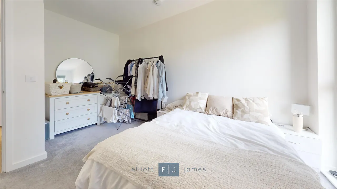 Luctons Close, Epping, Loughton, photo 5