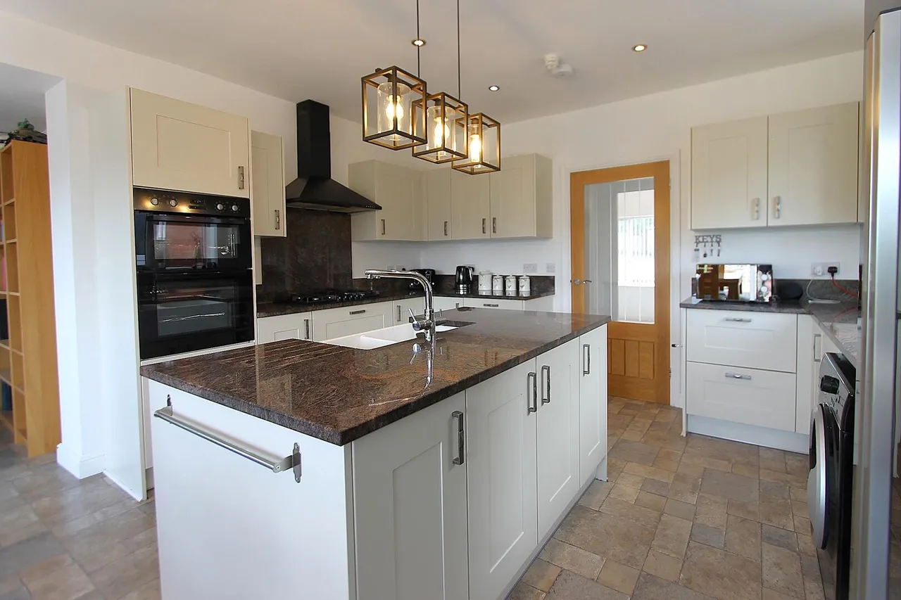 Heath Drive, Kidderminster, photo 3