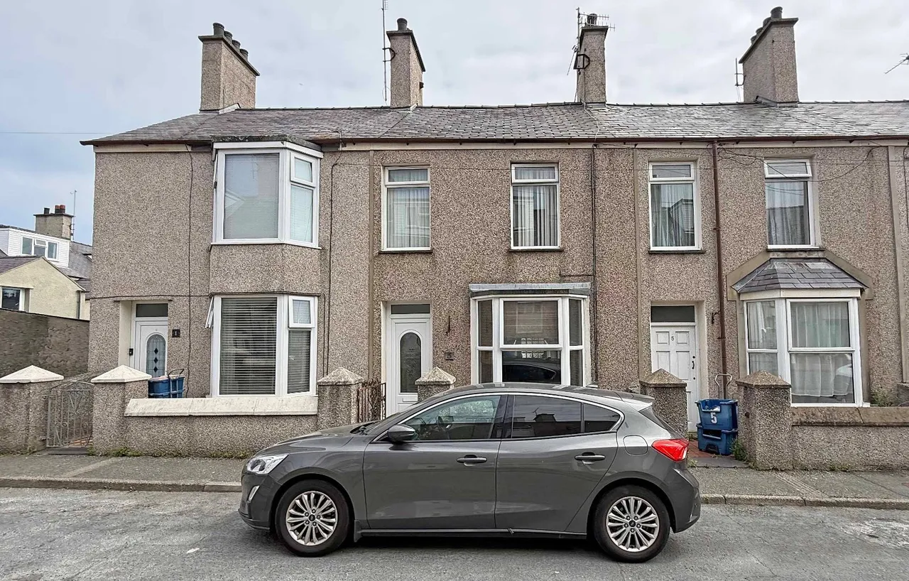 Roland Street, Holyhead, photo 2