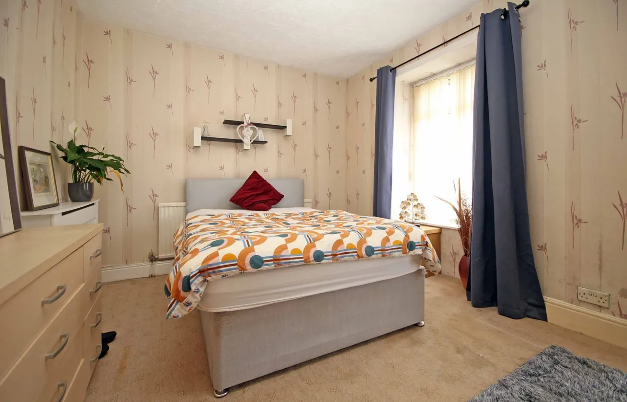 Roland Street, Holyhead, photo 7