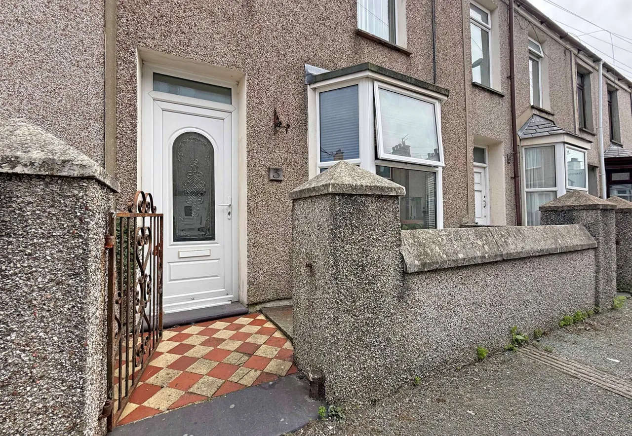 Roland Street, Holyhead, photo 13