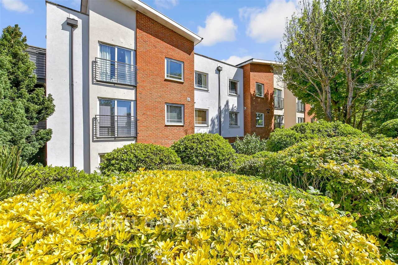 Buffers Lane, Leatherhead, KT22, photo 10