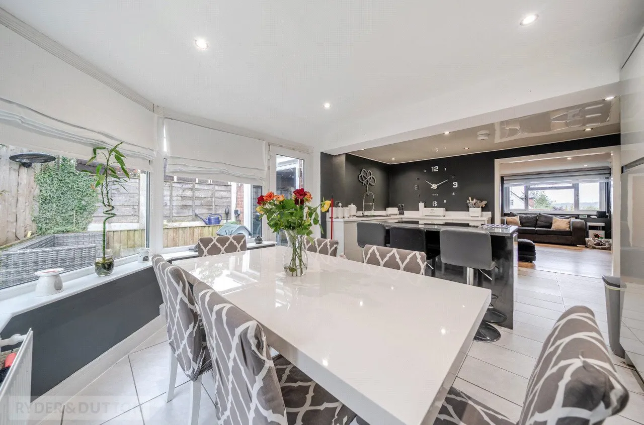 Kendal Drive, Shaw, OL2, photo 6