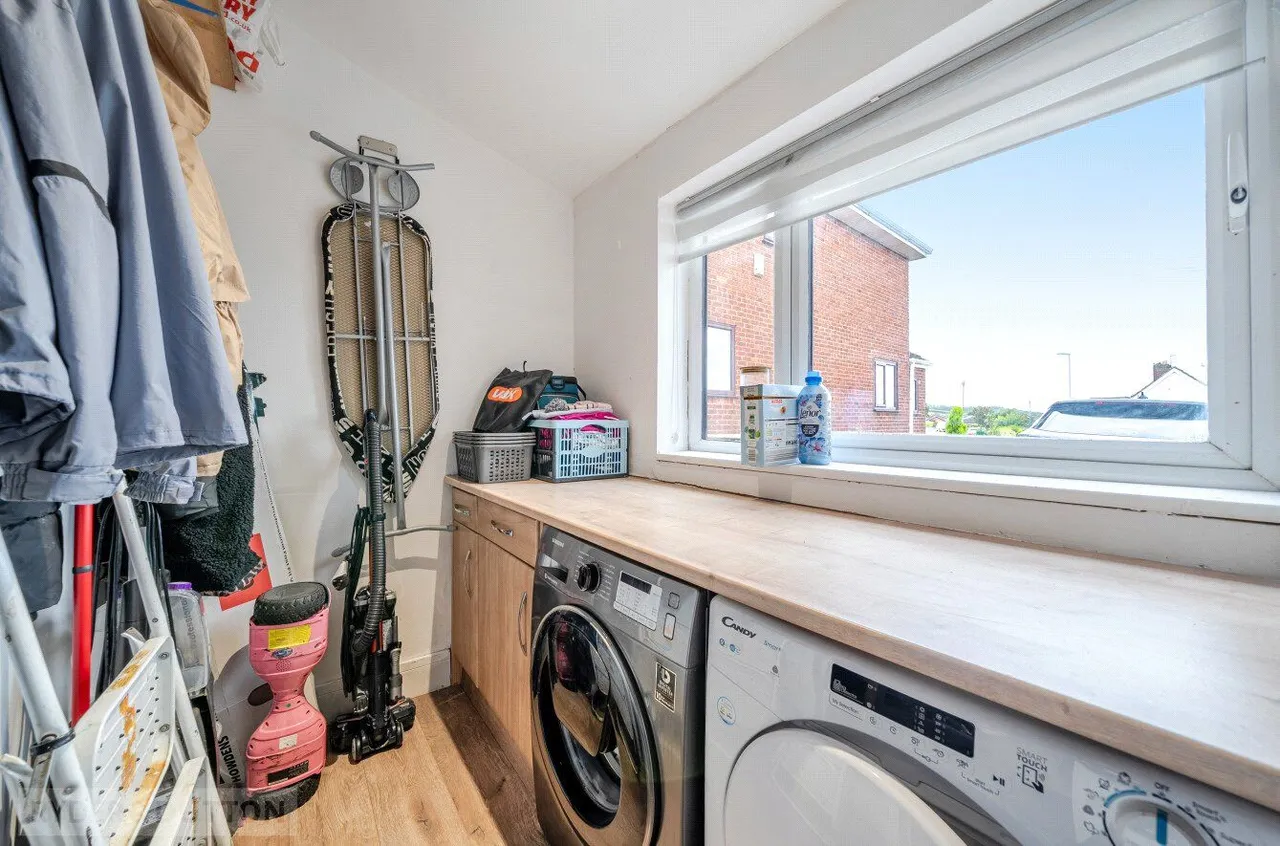 Kendal Drive, Shaw, OL2, photo 17