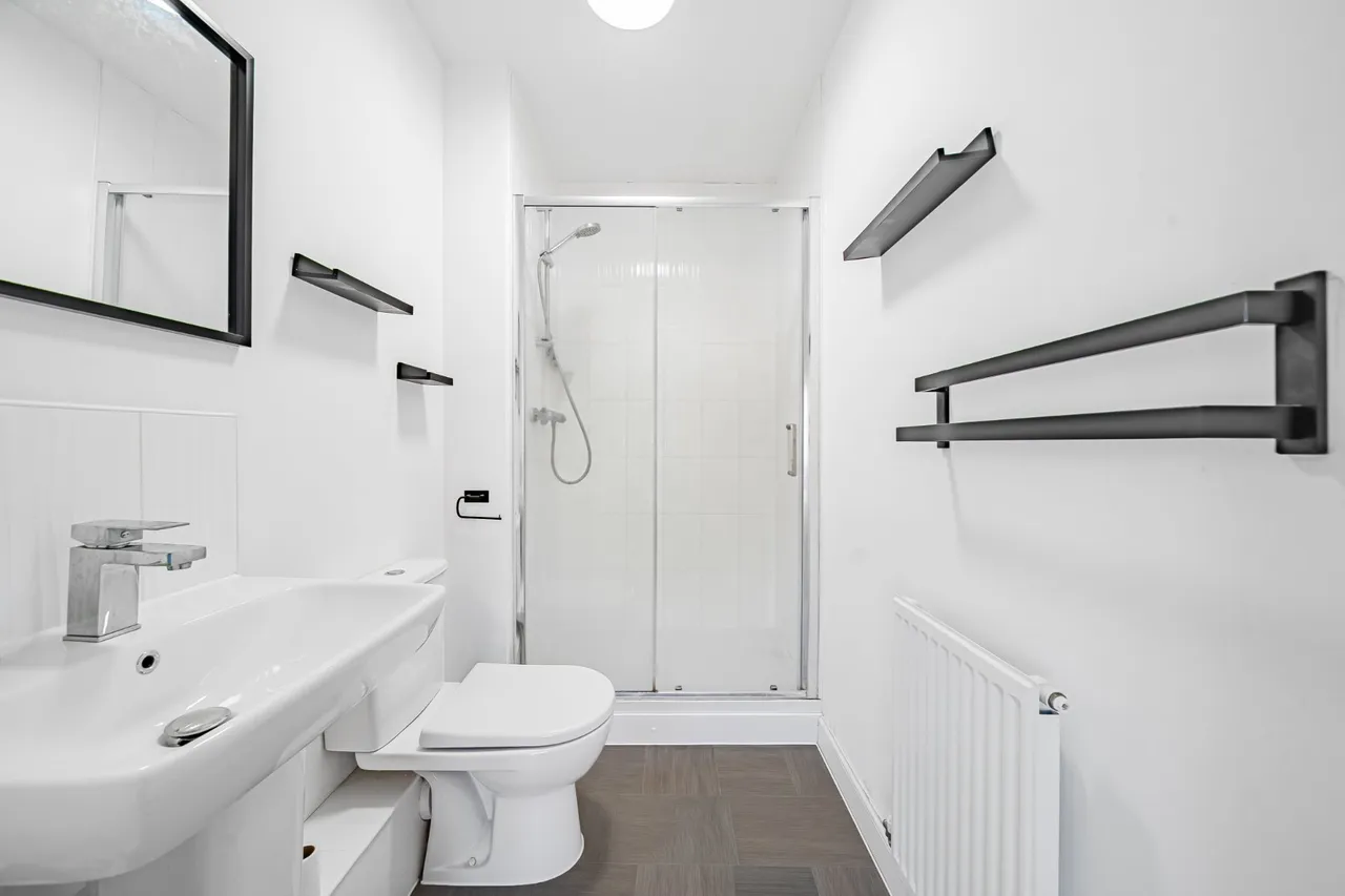 Blackbess Lane, Chertsey, KT16, photo 11