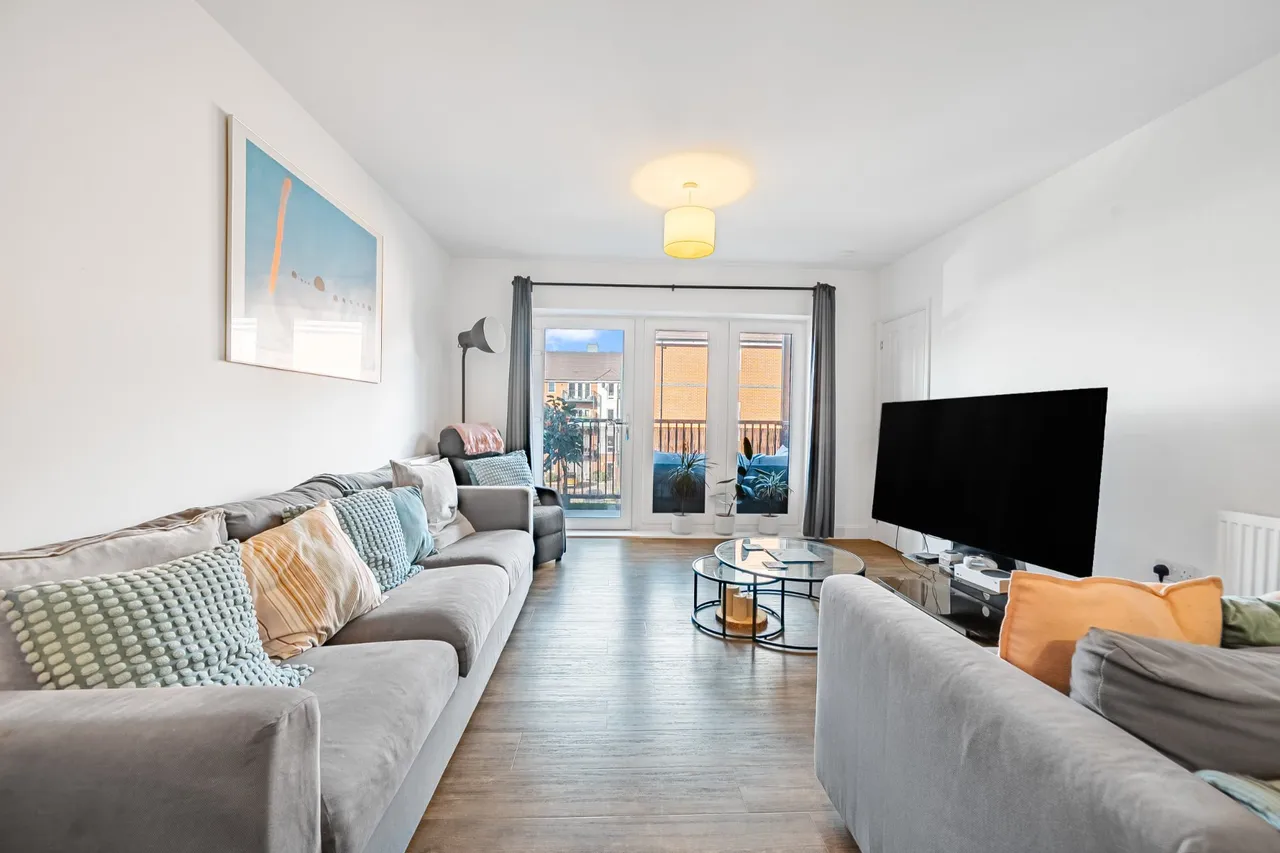 Blackbess Lane, Chertsey, KT16, photo 2