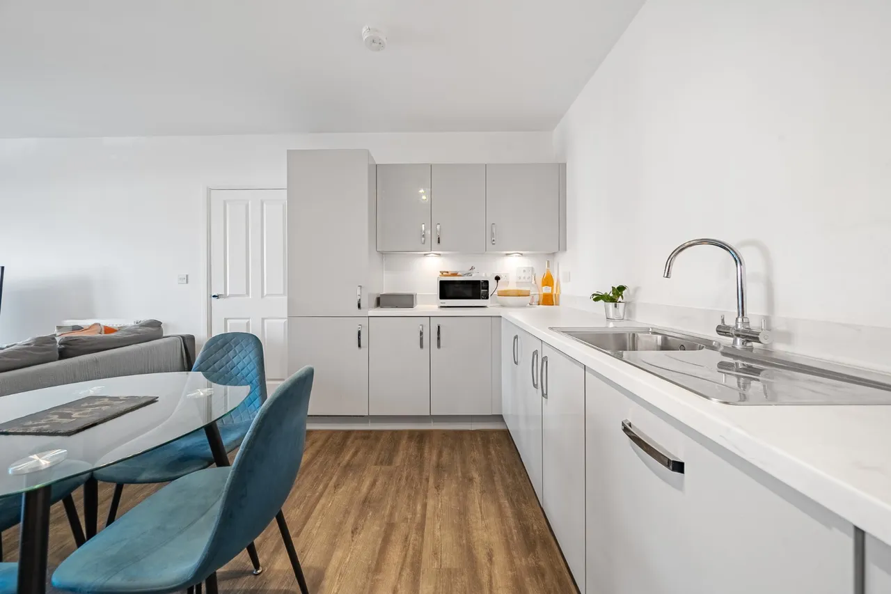 Blackbess Lane, Chertsey, KT16, photo 6