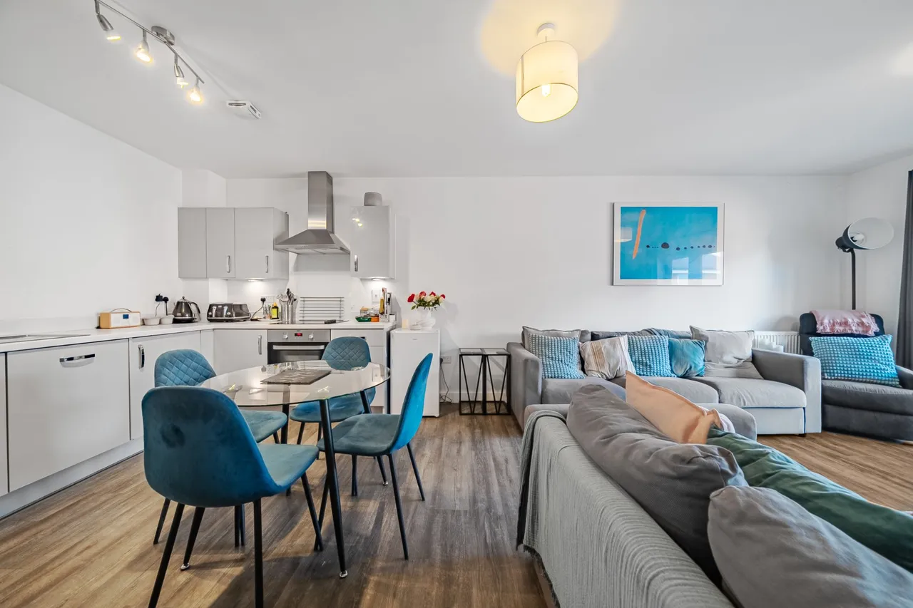 Blackbess Lane, Chertsey, KT16, photo 5