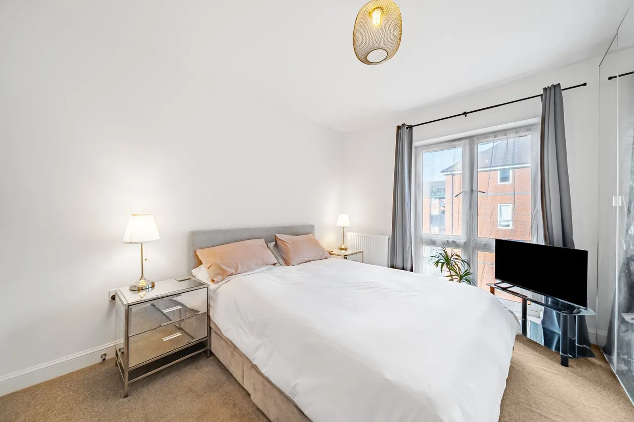 Blackbess Lane, Chertsey, KT16, photo 12