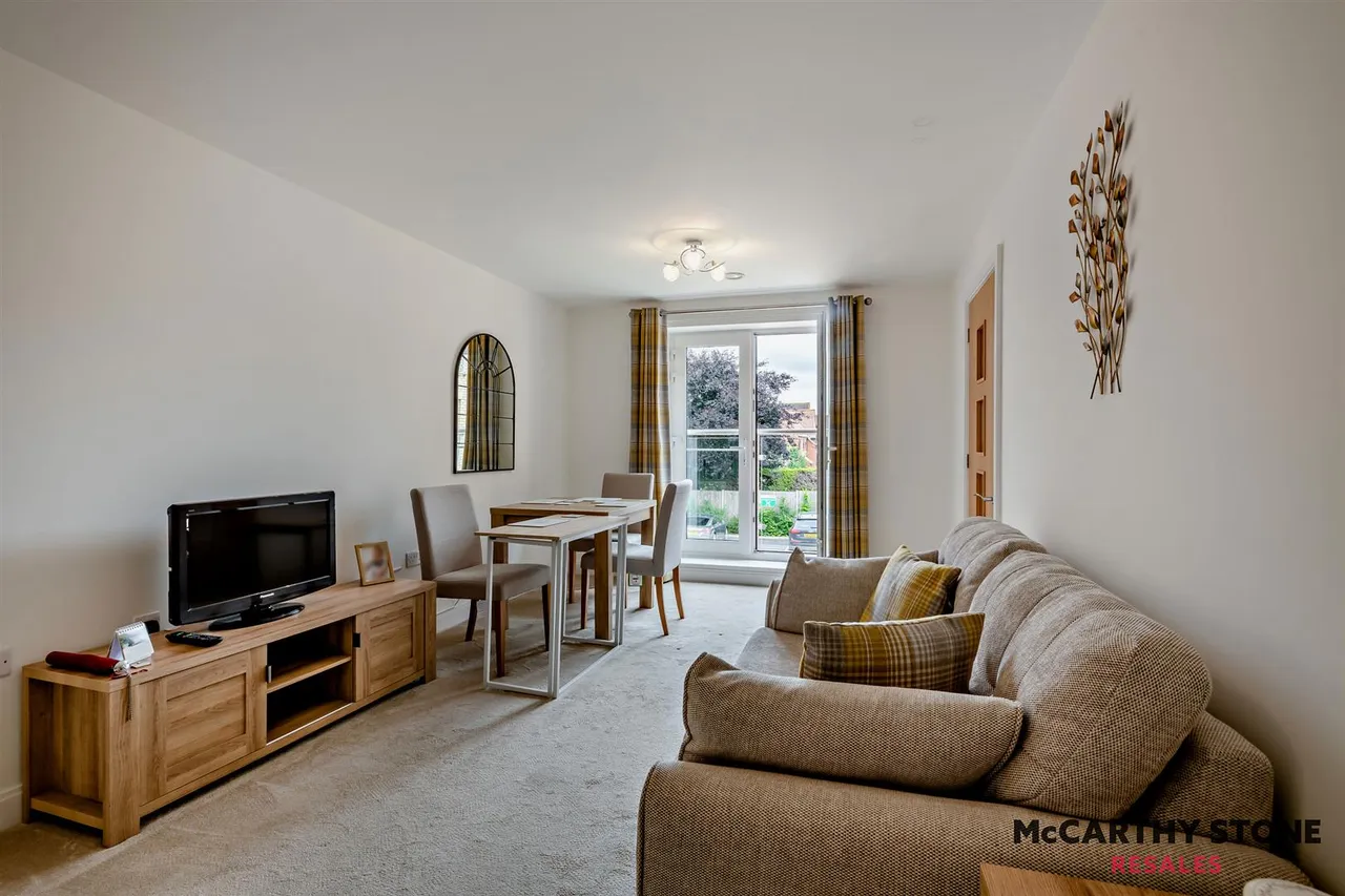 1 bed flat for sale, New Road, North Walsham, NR28
