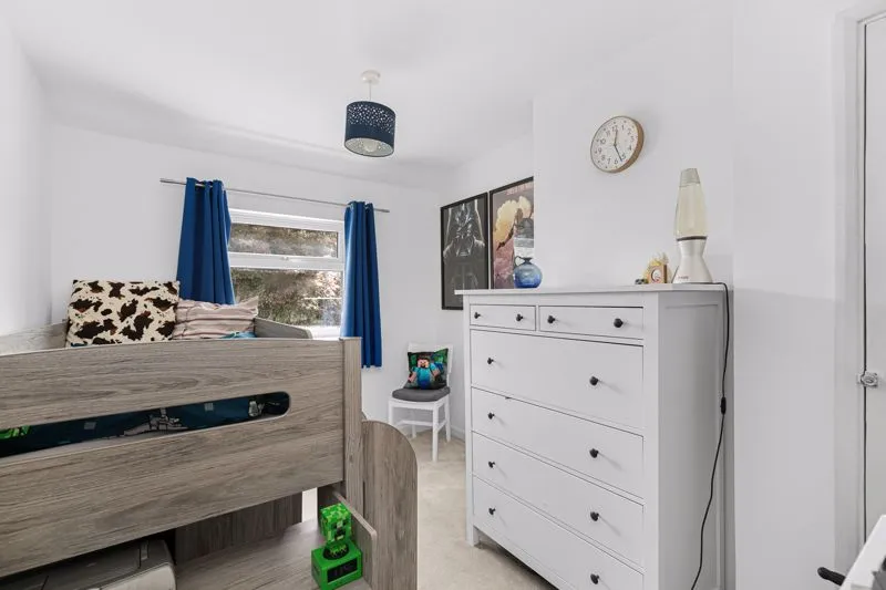 Molesey Road, Hersham KT12 4SQ, photo 11