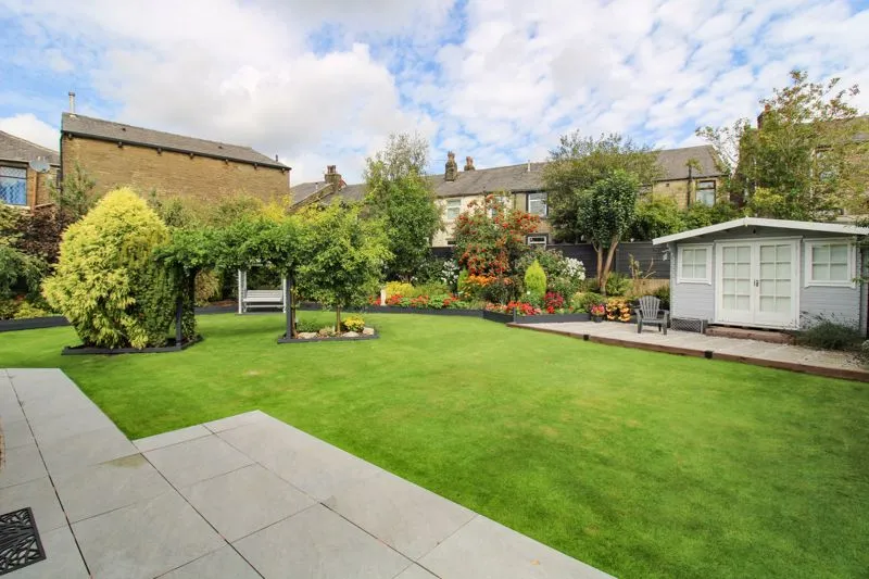 Ladyhouse Close Milnrow, Rochdale OL16 4EB, photo 22