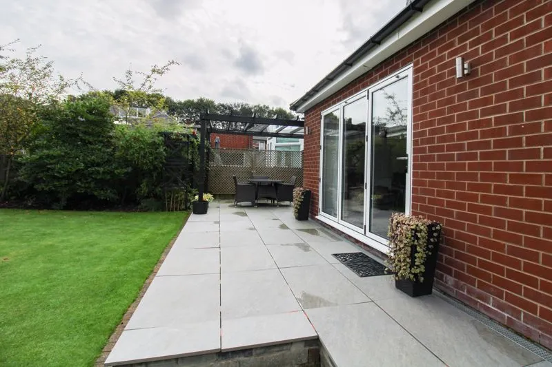 Ladyhouse Close Milnrow, Rochdale OL16 4EB, photo 29