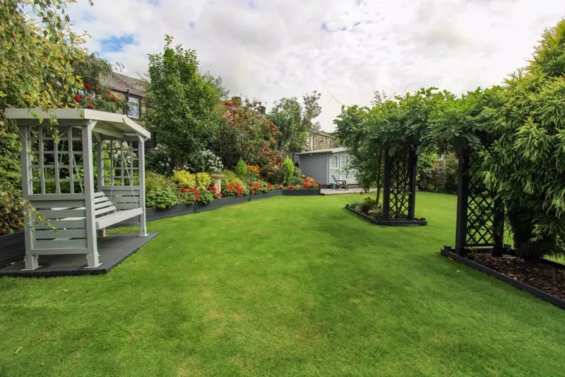 Ladyhouse Close Milnrow, Rochdale OL16 4EB, photo 25