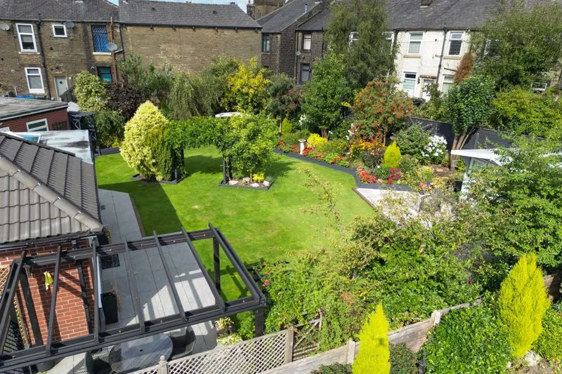 Ladyhouse Close Milnrow, Rochdale OL16 4EB, photo 20