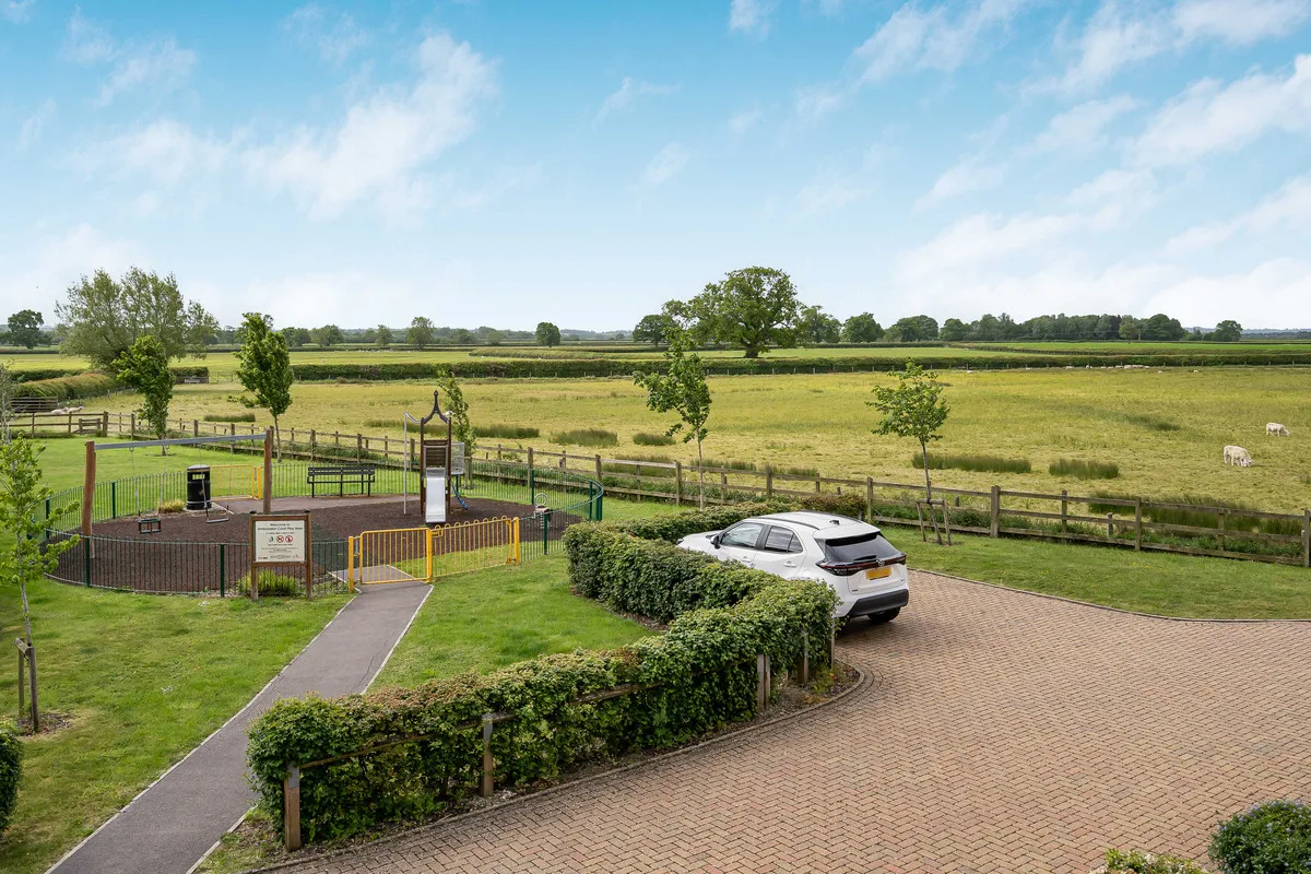 Marsh Road, Ambrosden, photo 4