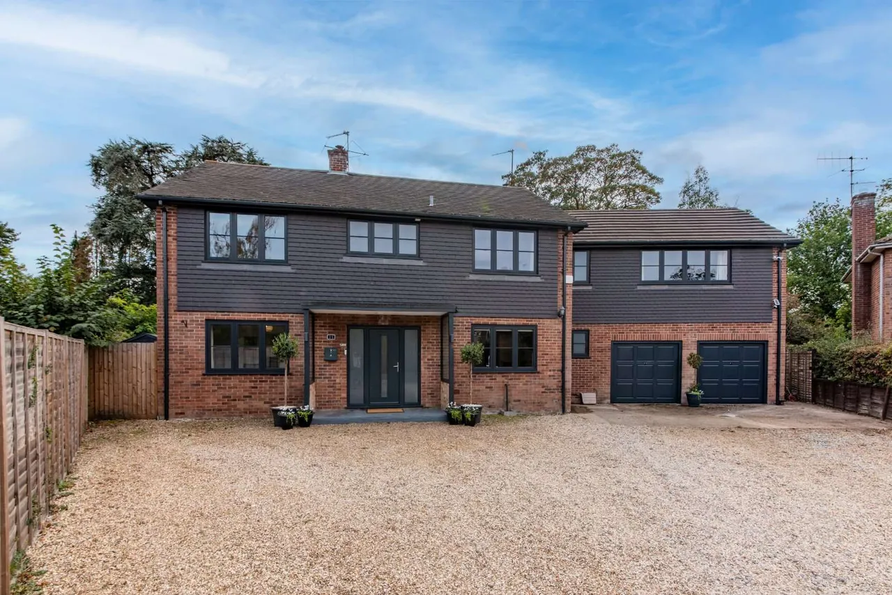 5 bed house for sale, Gorselands, Newbury, RG14
