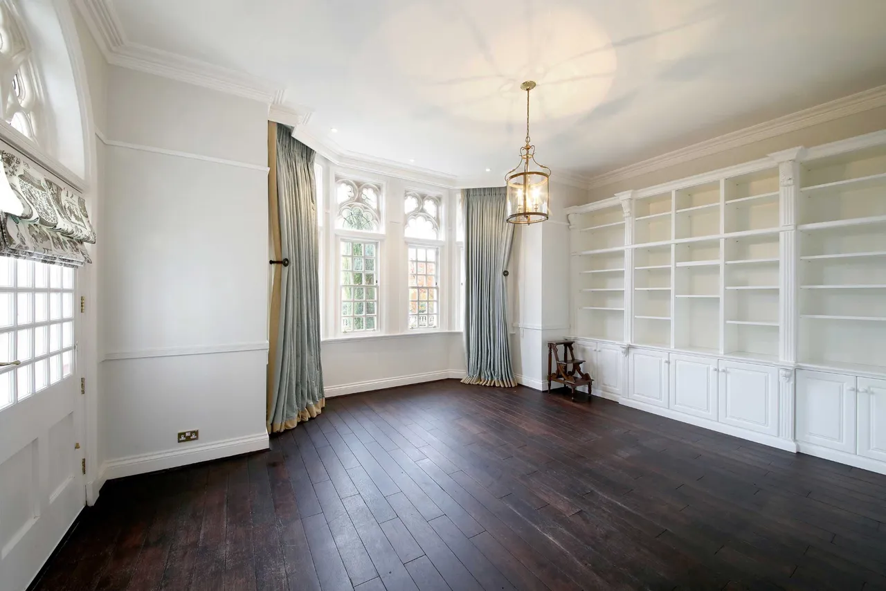 Virginia Water, Surrey, GU25 4SY, photo 12
