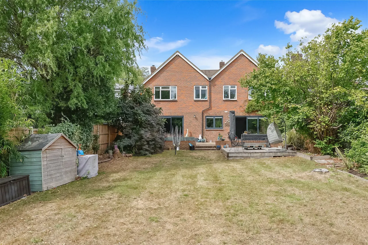 London Road South, Merstham, RH1, photo 11