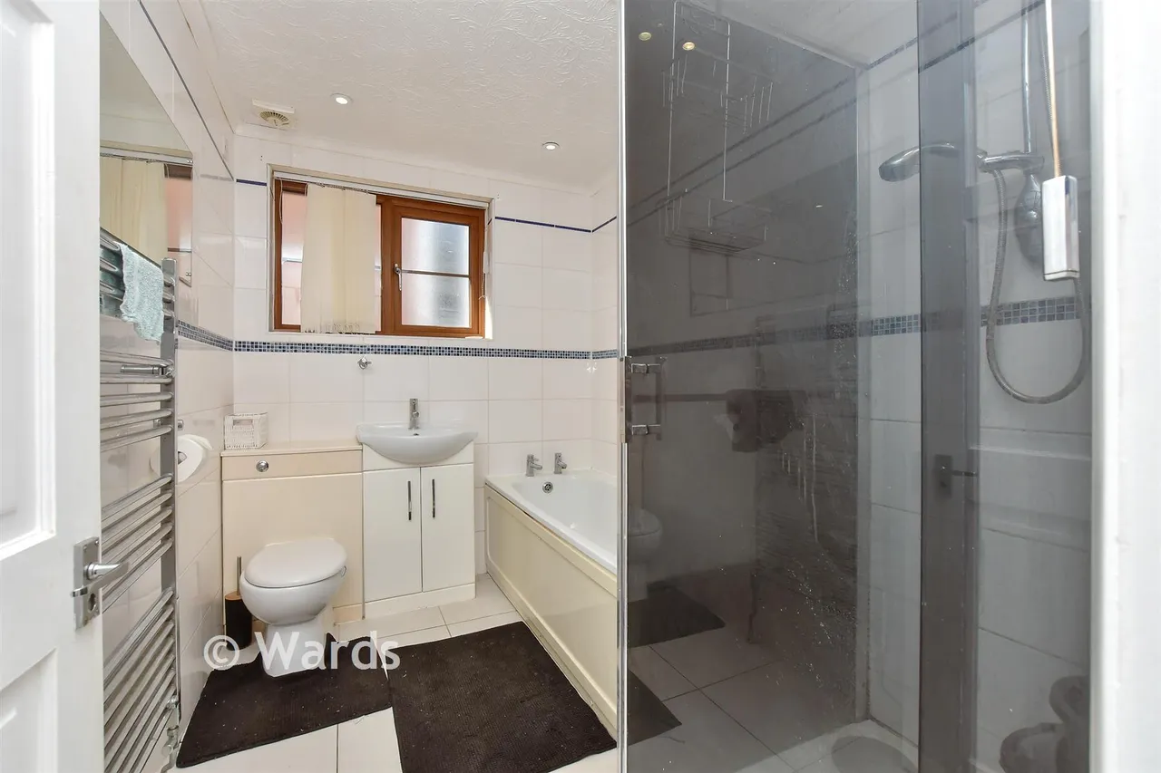 Waverley Avenue, Minster On Sea, ME12, photo 10