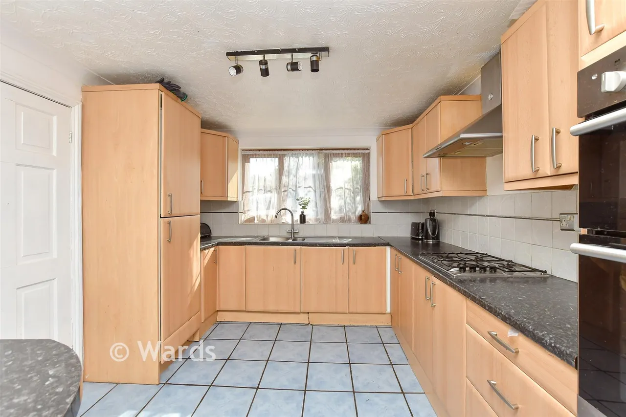Waverley Avenue, Minster On Sea, ME12, photo 5