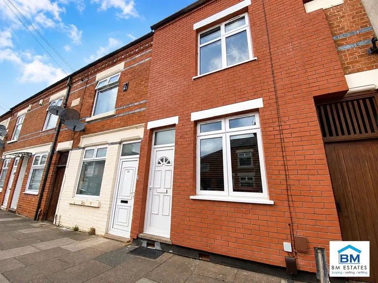 4 bed house for sale — Moat Road, Leicester, LE5 5EG