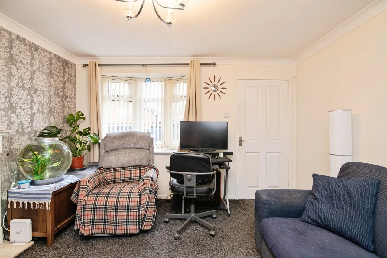 Denbigh Close, Dudley, photo 5