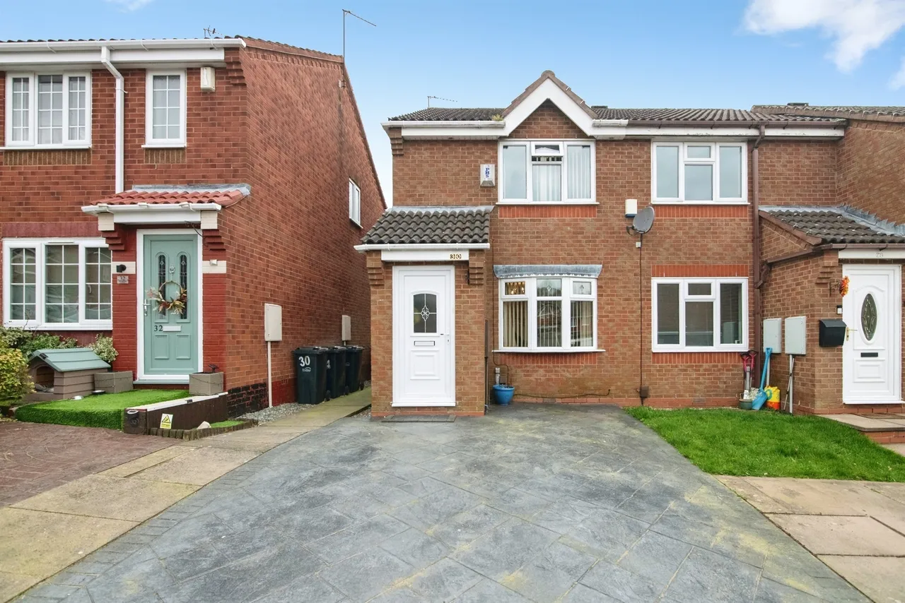 2 bed house for sale — Denbigh Close, Dudley