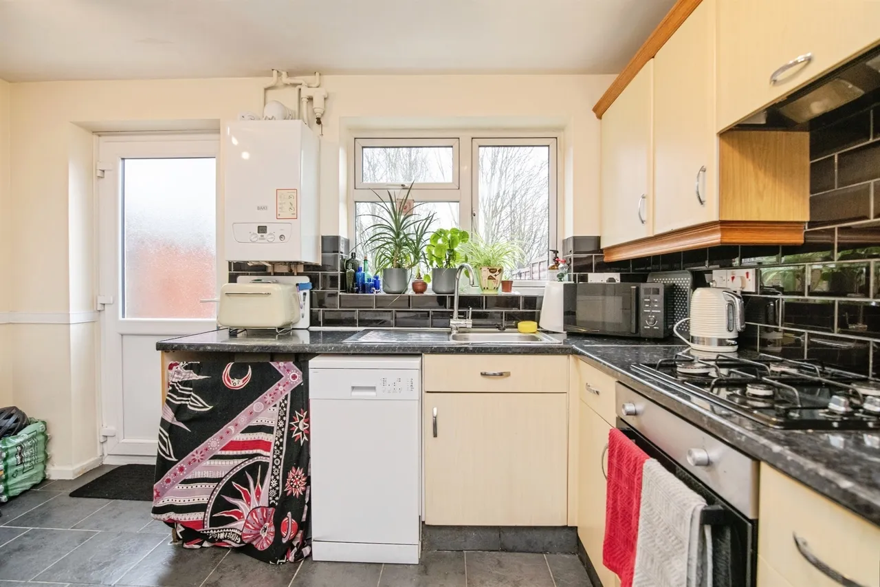 Denbigh Close, Dudley, photo 7