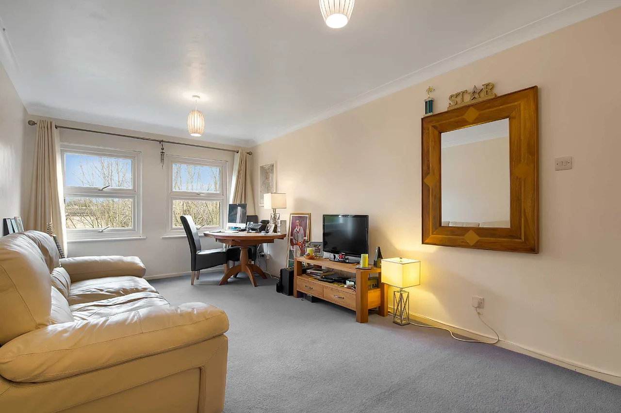 Overton Road, Sutton Surrey Belmont, SM2, photo 2