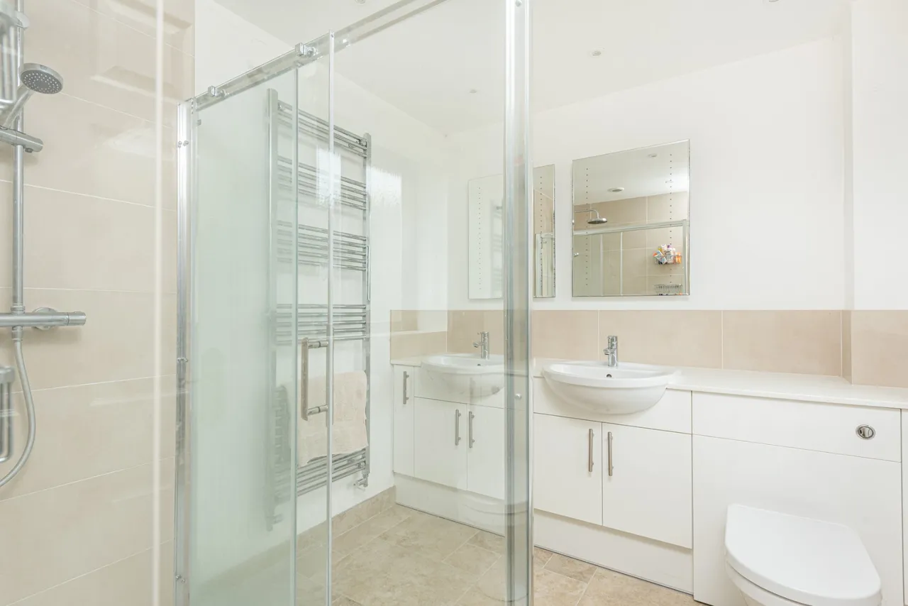 Green Acres Close, Whitchurch, HP22, photo 18