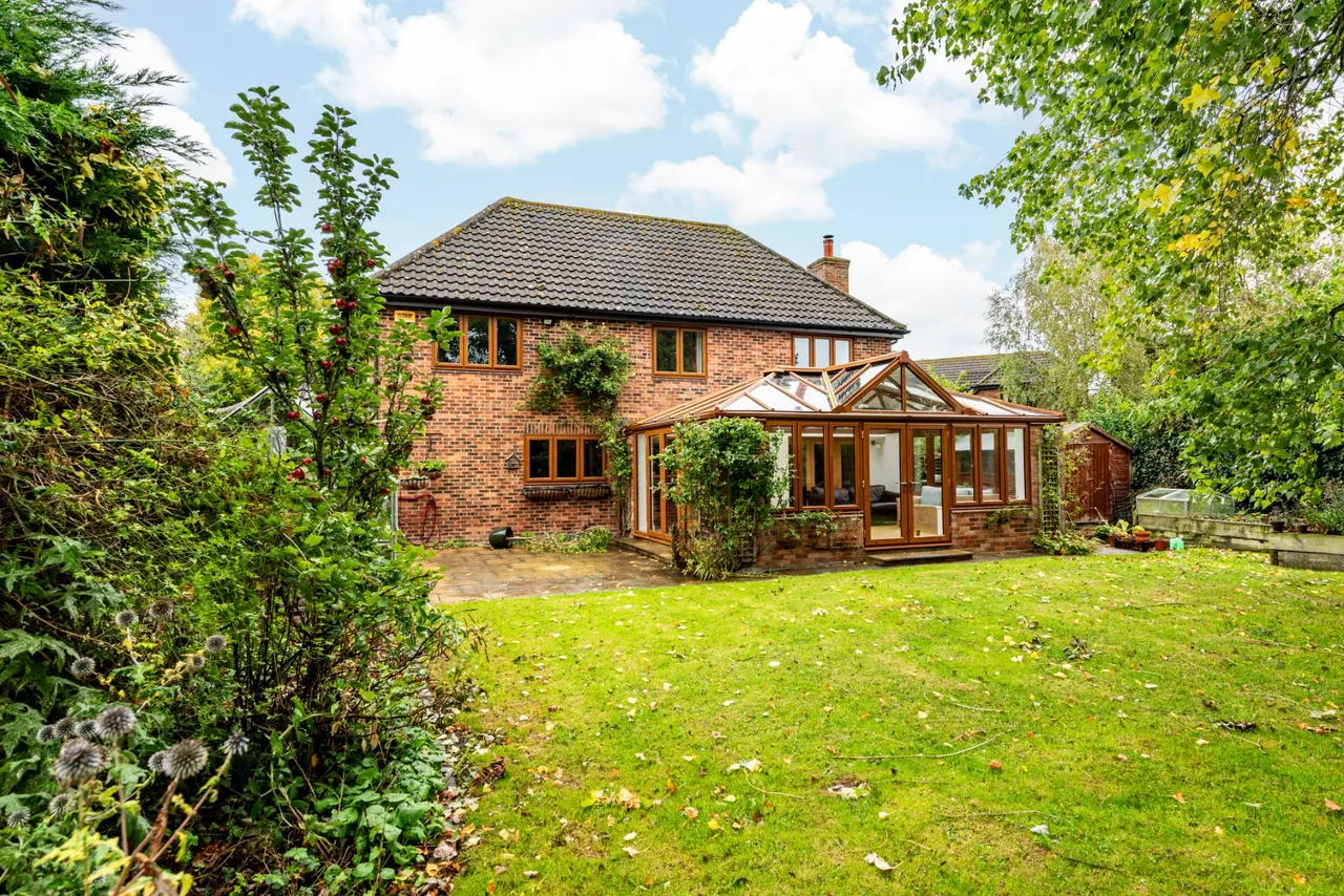 Green Acres Close, Whitchurch, HP22, photo 14