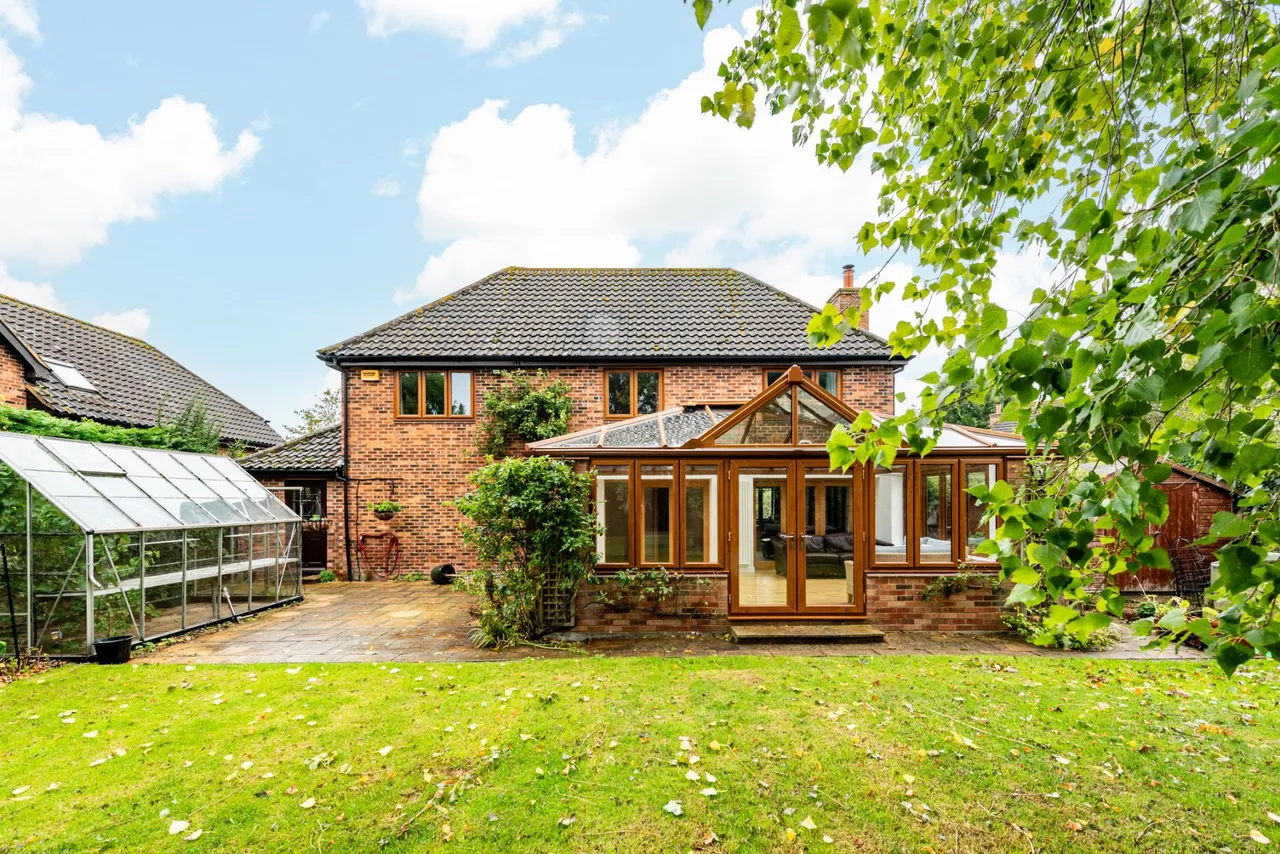 Green Acres Close, Whitchurch, HP22, photo 7