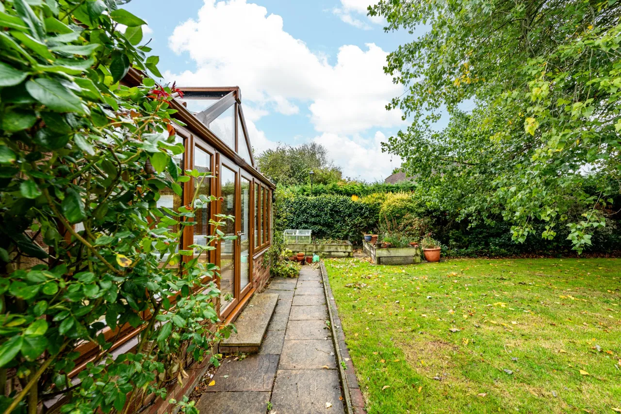 Green Acres Close, Whitchurch, HP22, photo 22