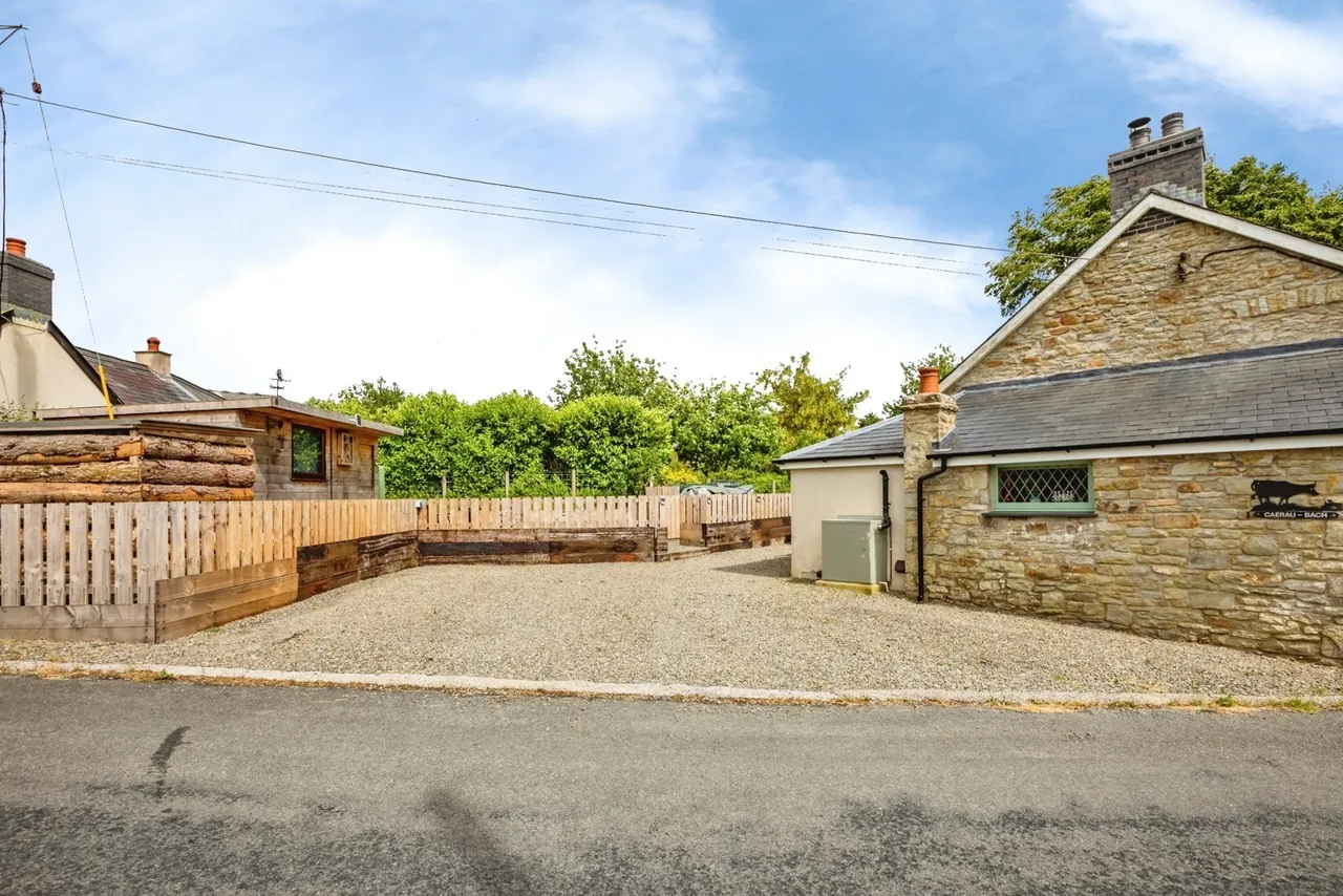 Penffordd, Llanybydder, SA40, photo 18