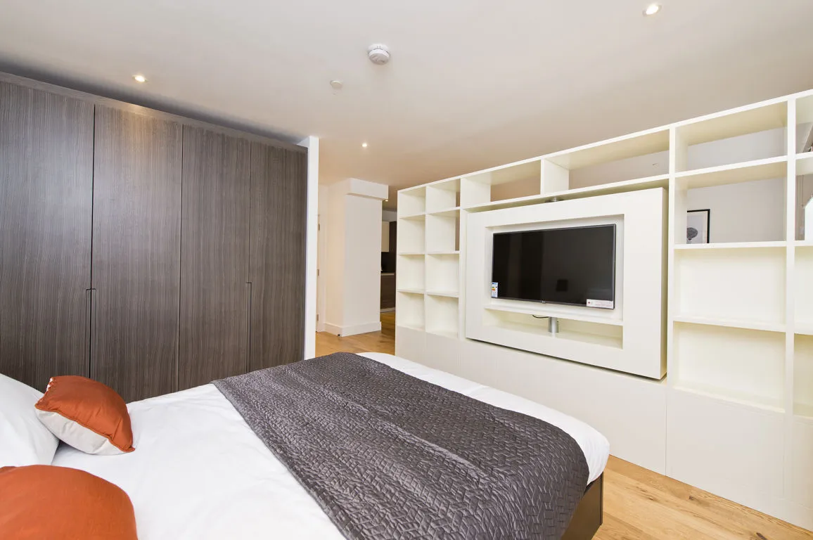 Clapham Road, London, photo 6
