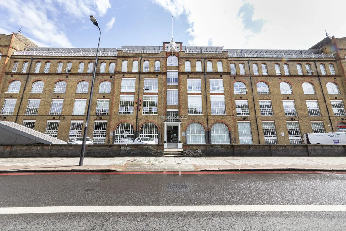 Clapham Road, London, photo 12